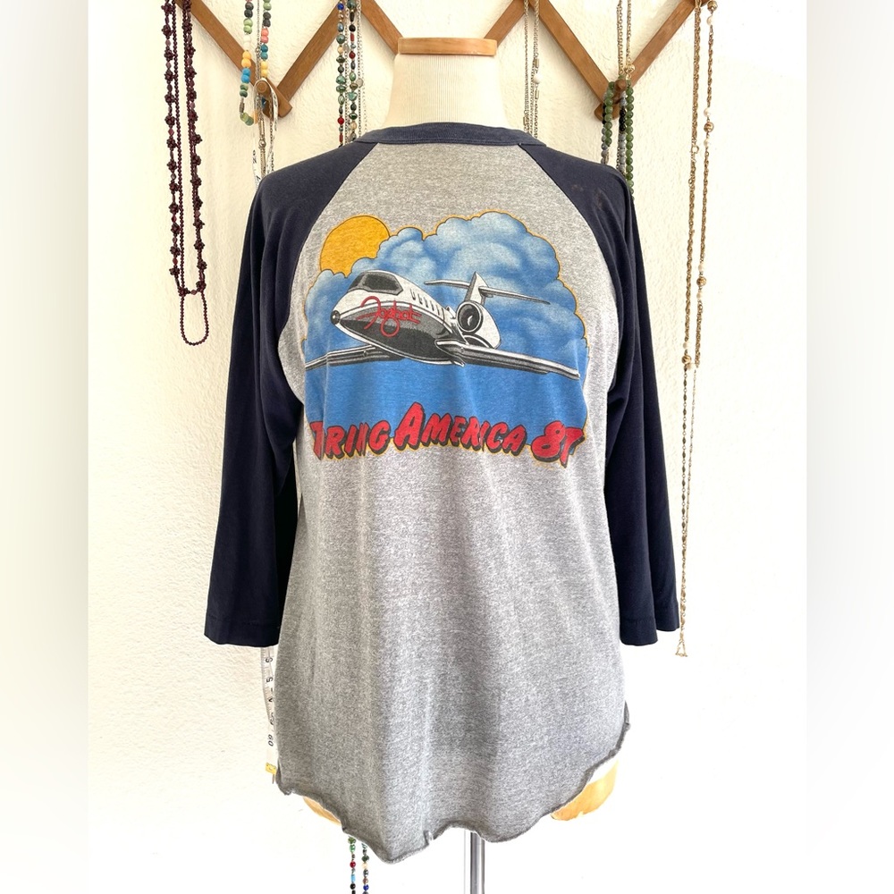 1980s Vintage Foghat Raglan Tour Shirt Foghat Touring America 81 - Picture 8 of 10